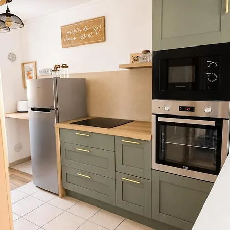 بيت للعطل La Petite Maison Secrete